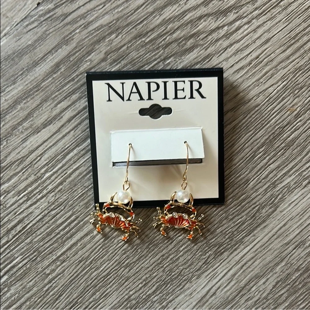 Napier crabs pearl drop earrings - Picture 2 of 3